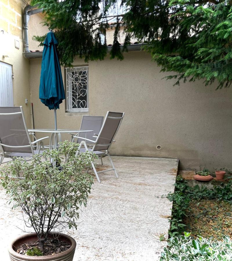 Cinegite Du Jardin Aux Etoiles - Proche De Saint Emilion Saint-Pey-de-Castets Exterior foto