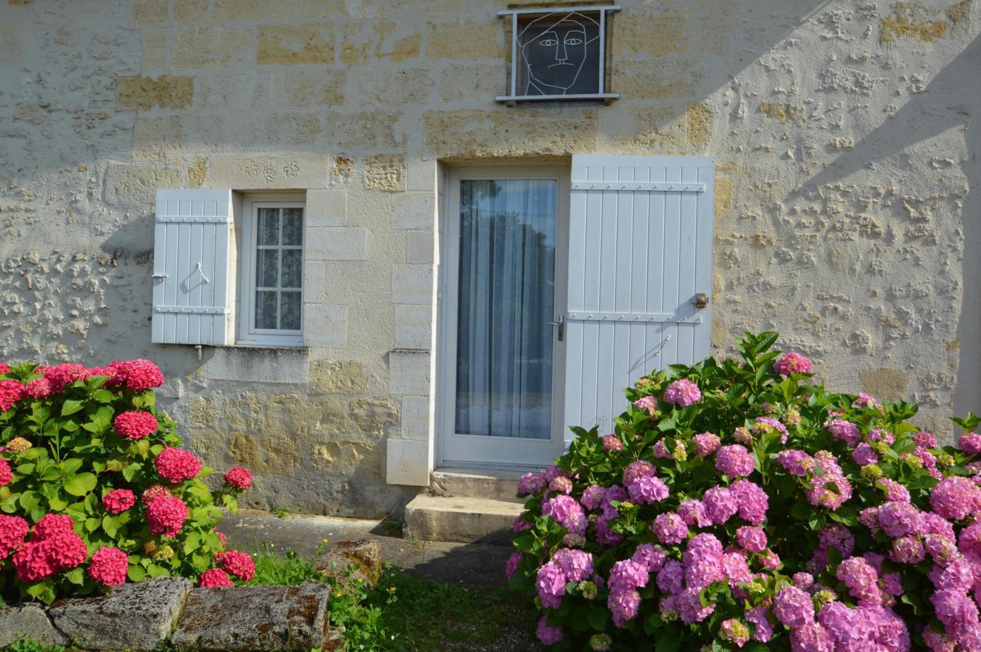 Cinegite Du Jardin Aux Etoiles - Proche De Saint Emilion Saint-Pey-de-Castets Exterior foto